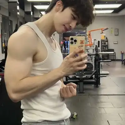 方俊